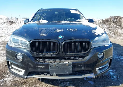 2015 BMW X5 xDrive35I z USA, uszkodzony, nr VIN 5UXKR0C5XF0K52626